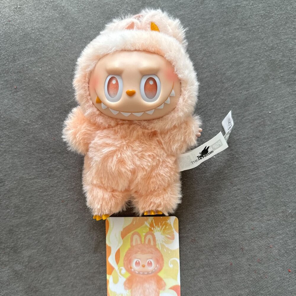 GIVEAWAY - ORANGE LABUBU